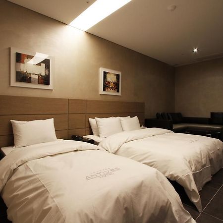 Antives Hotel Goyang Phòng bức ảnh