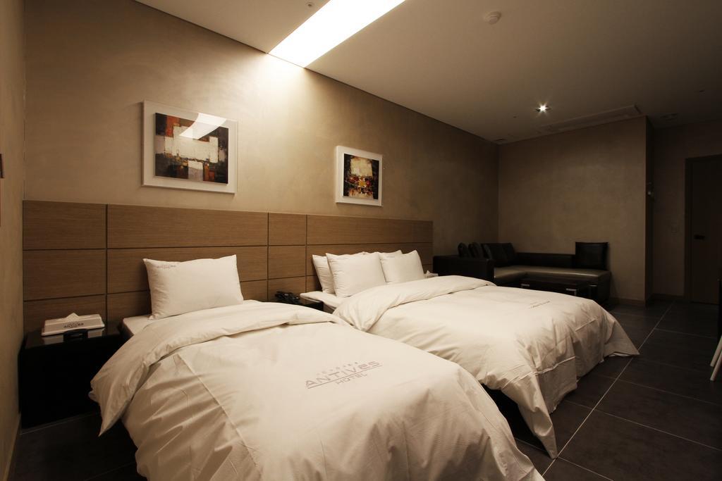 Antives Hotel Goyang Phòng bức ảnh